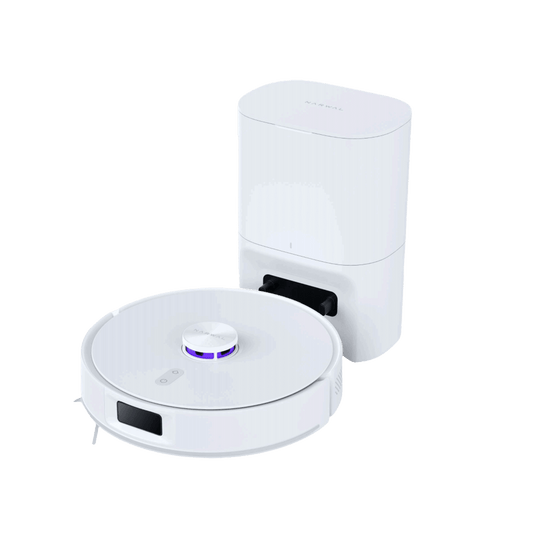 Narwal Freo S Sliver White robotdammsugare med självtömmande station, kraftfull sugkraft för effektiv rengöring i hemmet.